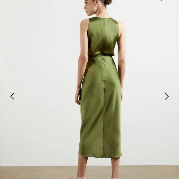 Ted Baker - Pohshan
Keyhole Detail Midi Dress Khaki Green - Picture 5 of 11